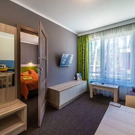 Hotel *** Nat Krynica Morska Exterior photo