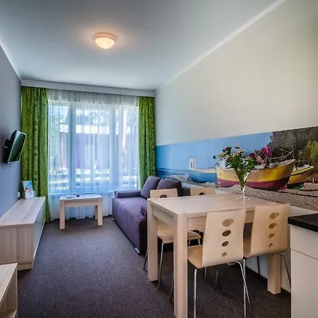 Hotel *** Nat Krynica Morska Exterior photo